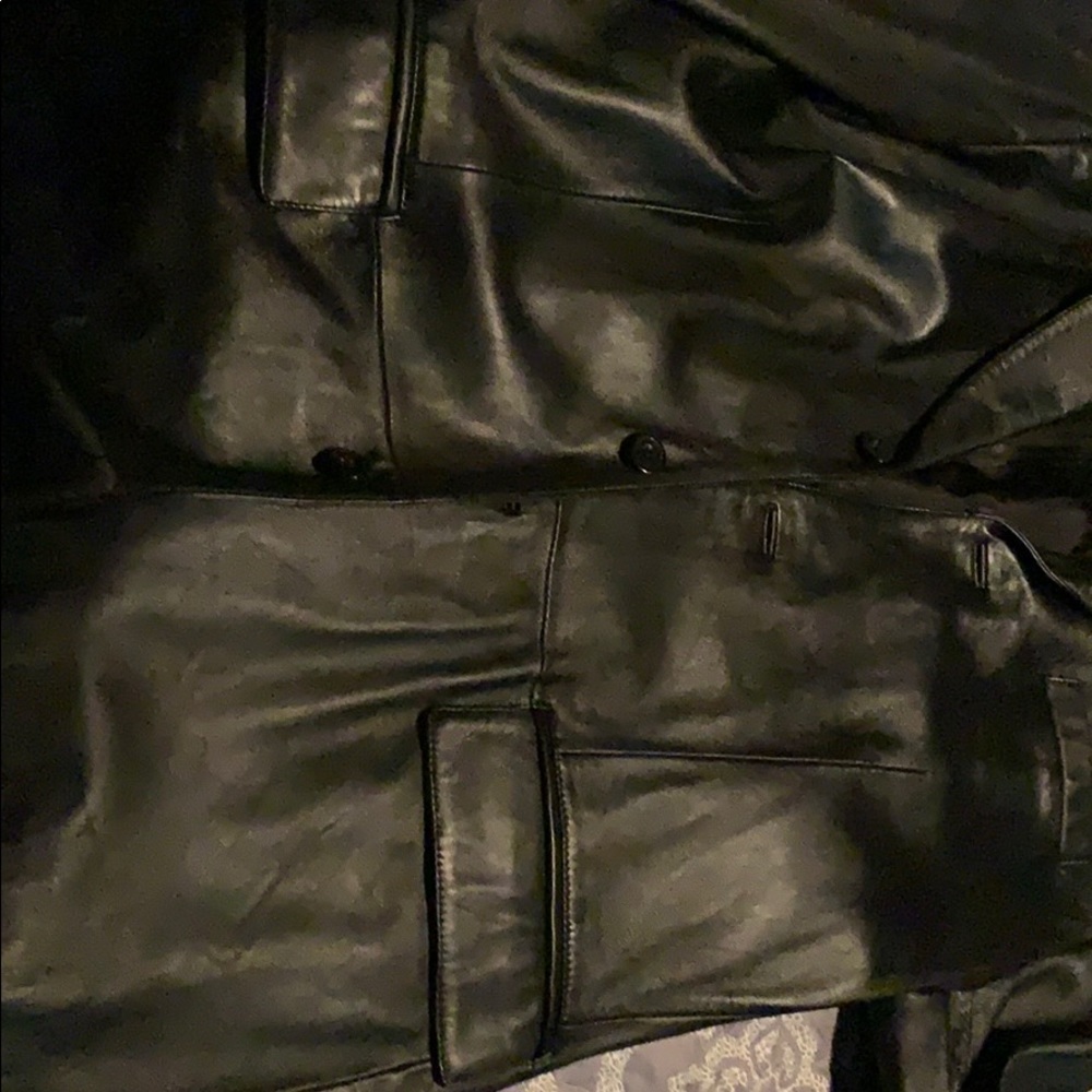 Leather jacket - Picture 1 of 2